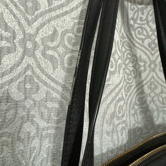 MK Purse - Picture 3 of 10